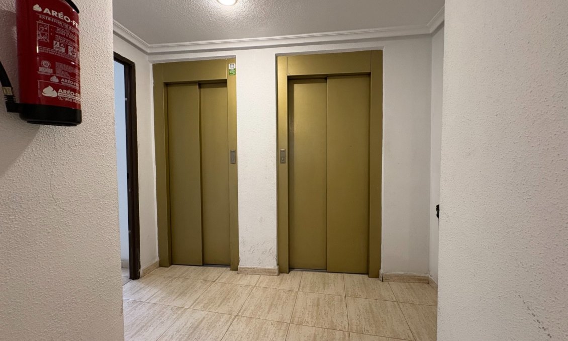 Segunda mano - Apartamento -
Torrevieja - Costa Blanca