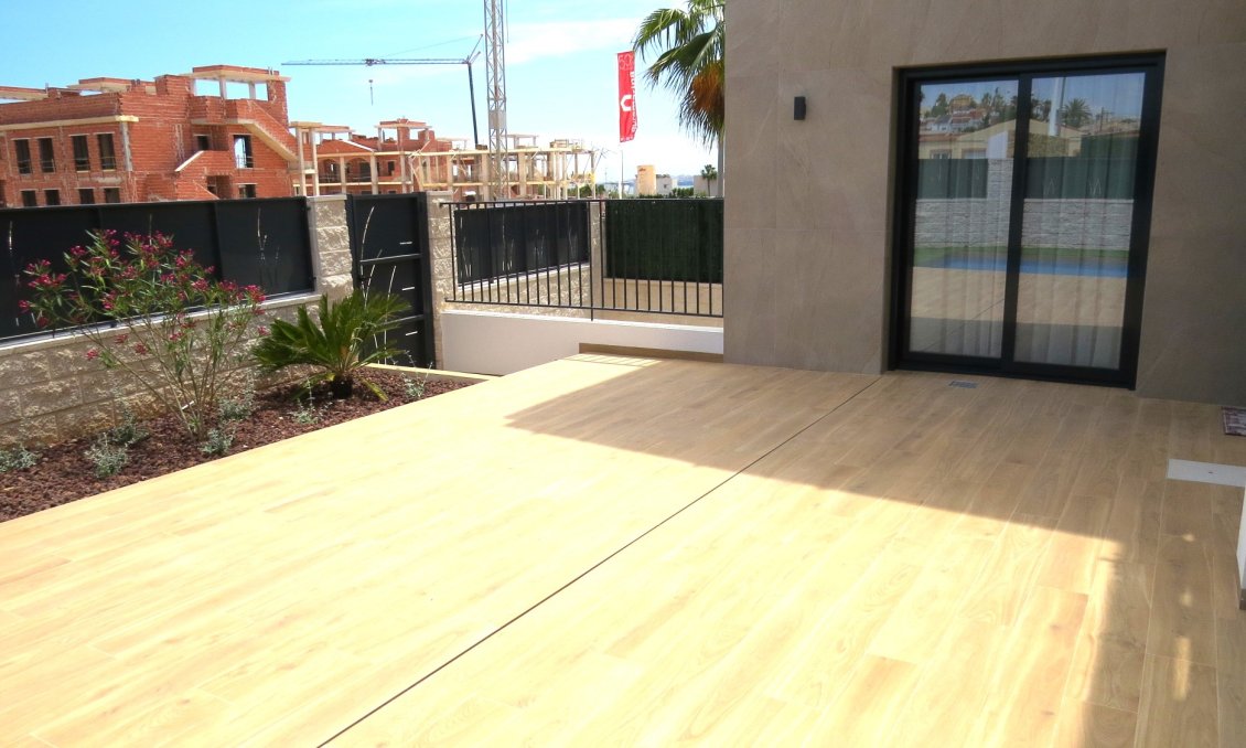 Segunda mano - Villa -
Ciudad Quesada - Costa Blanca