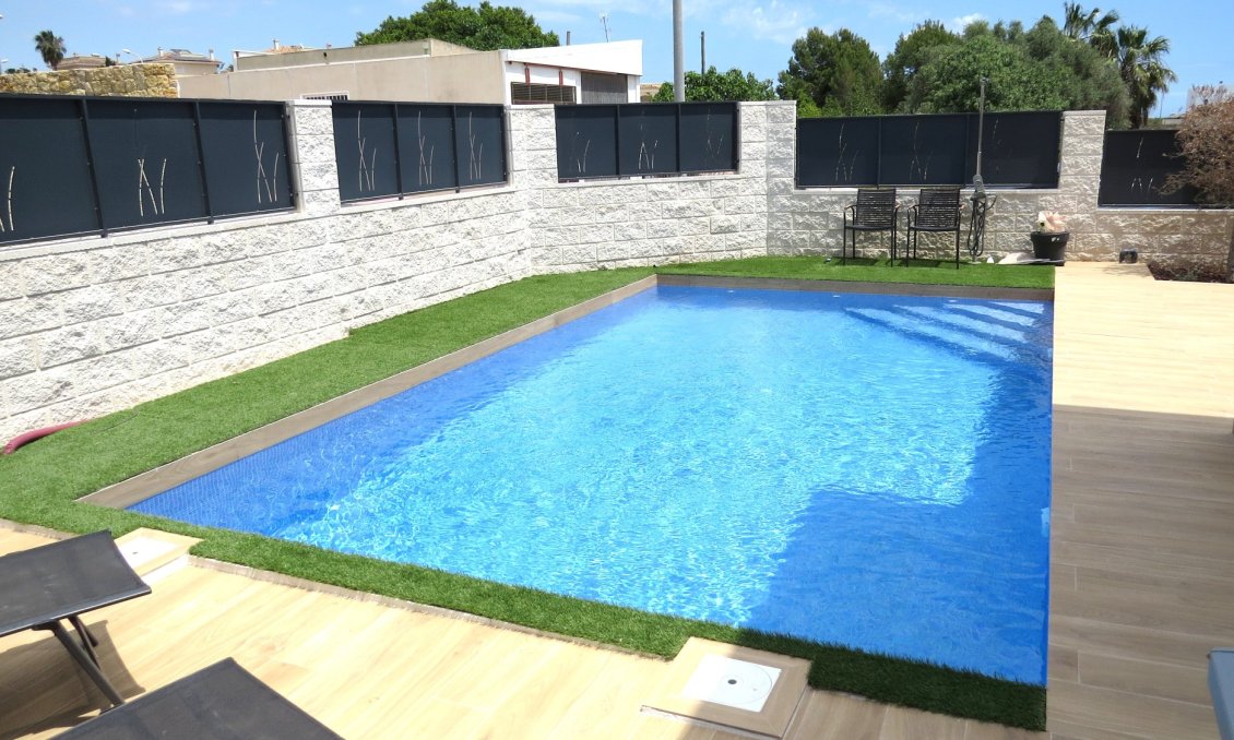 Segunda mano - Villa -
Ciudad Quesada - Costa Blanca