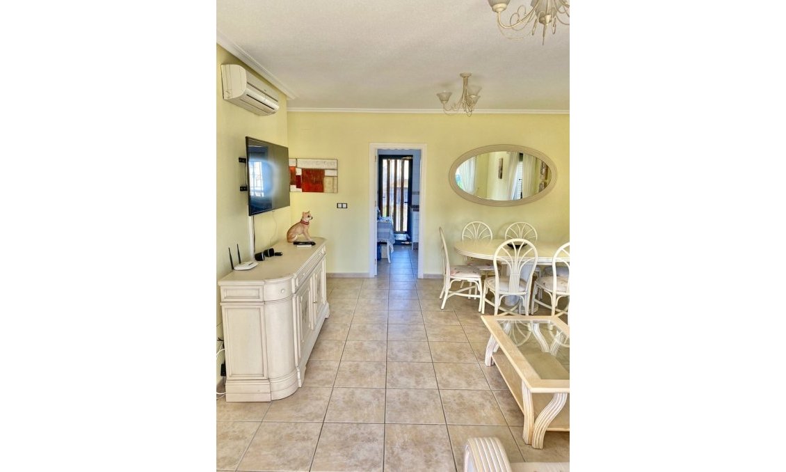 Wiederverkauf - Semi Detached -
Villamartin