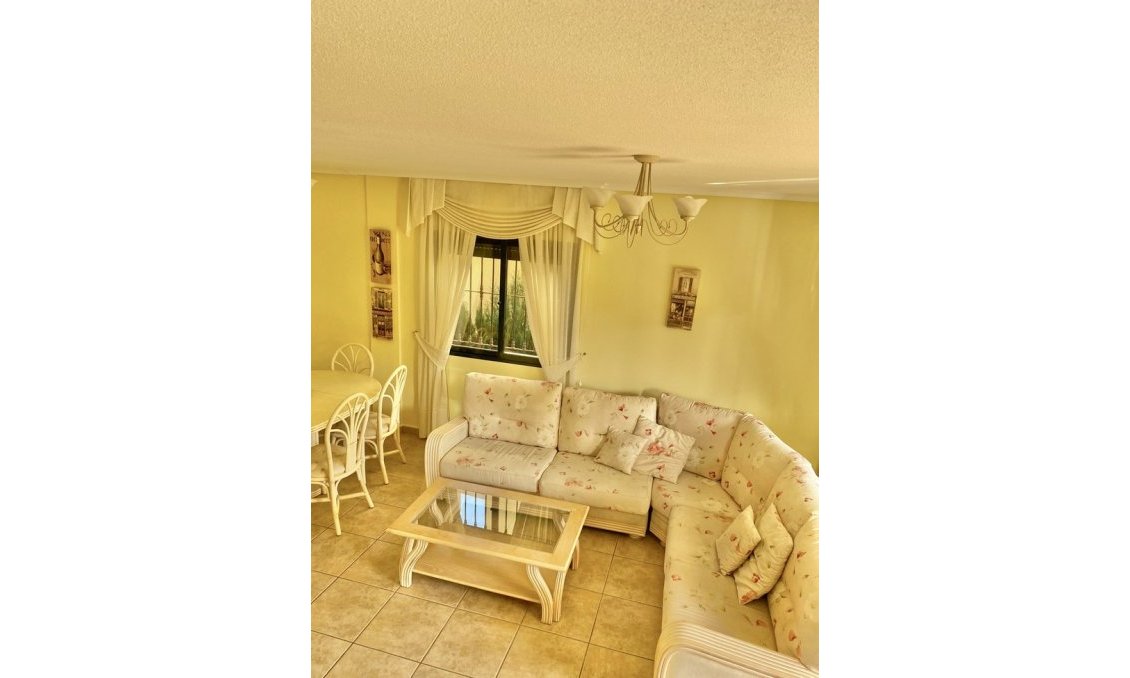 Wiederverkauf - Semi Detached -
Villamartin