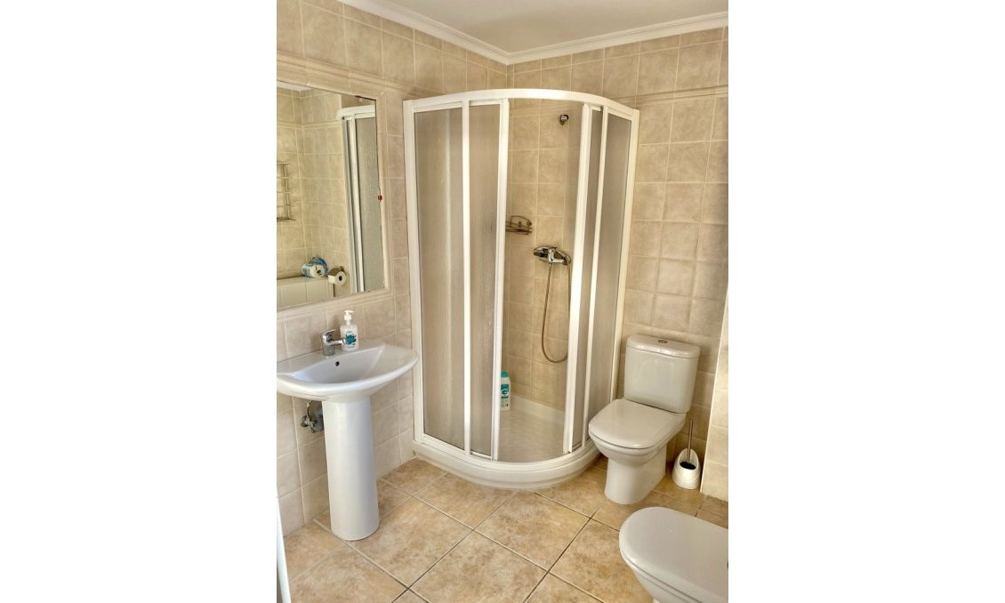 Wiederverkauf - Semi Detached -
Villamartin