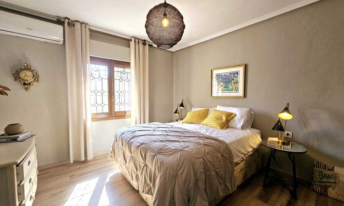 Segunda mano - Villa -
Ciudad Quesada - Costa Blanca