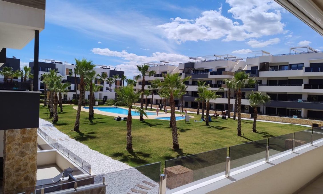 Segunda mano - Apartamento -
Orihuela Costa - La Florida