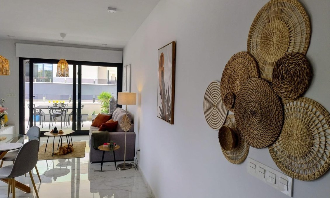 Segunda mano - Apartamento -
Orihuela Costa - La Florida