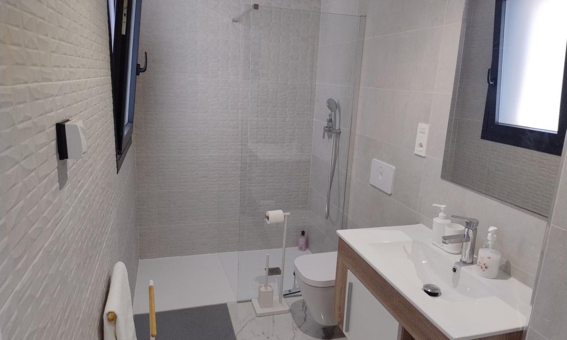 Segunda mano - Apartamento -
Orihuela Costa - La Florida