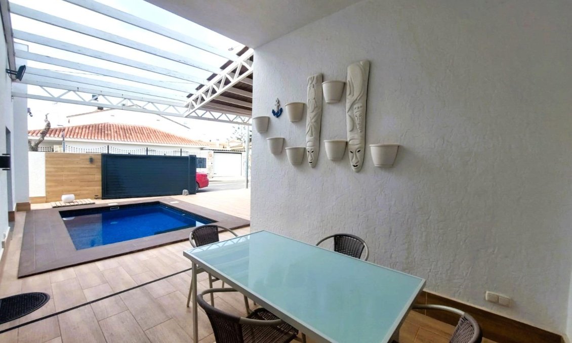 Segunda mano - Villa -
Pilar de la Horadada - Costa Blanca