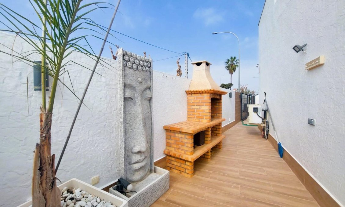 Segunda mano - Villa -
Pilar de la Horadada - Costa Blanca