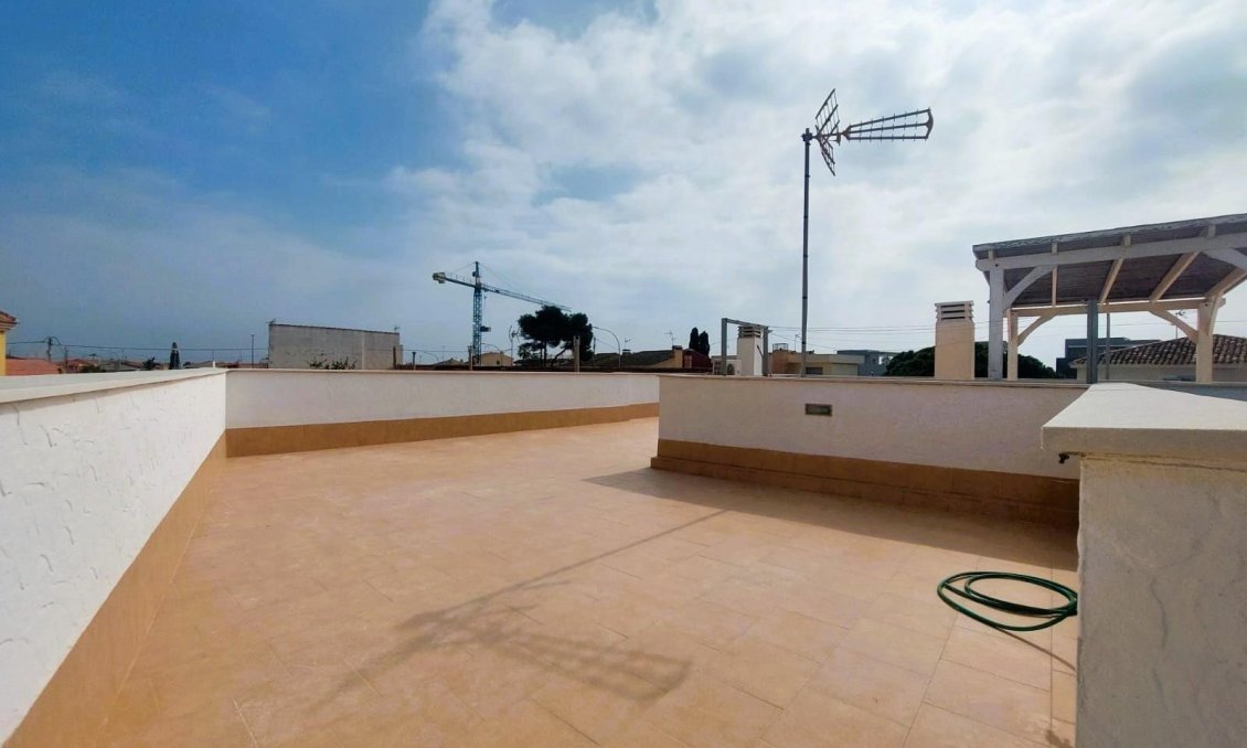 Segunda mano - Villa -
Pilar de la Horadada - Costa Blanca