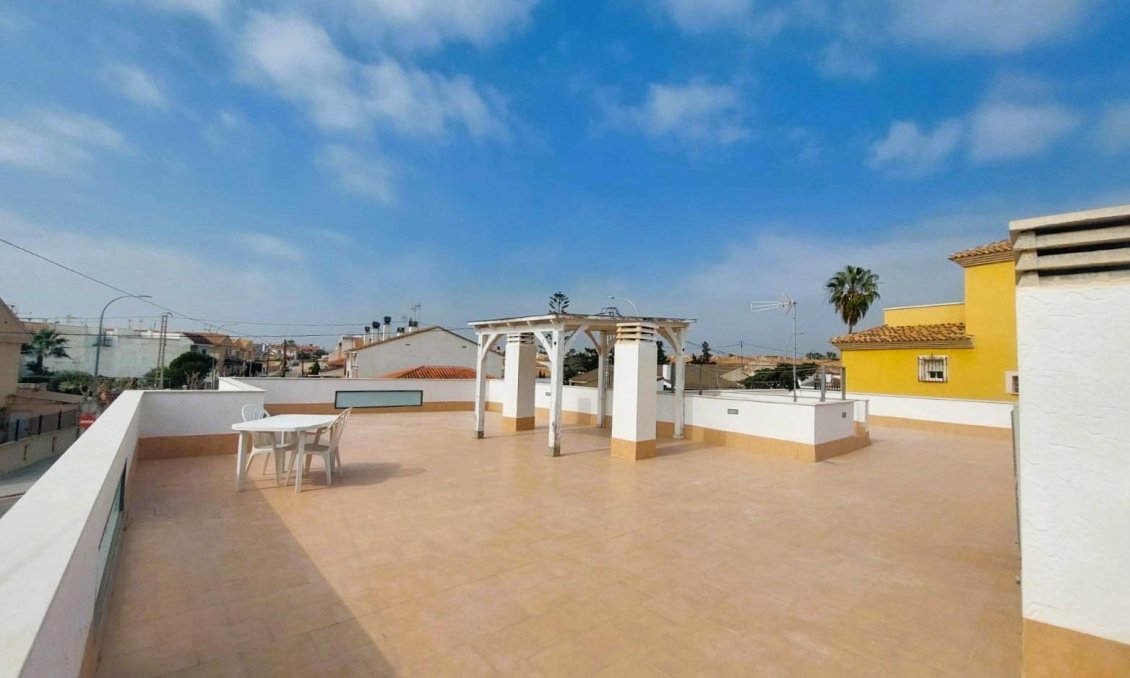 Segunda mano - Villa -
Pilar de la Horadada - Costa Blanca