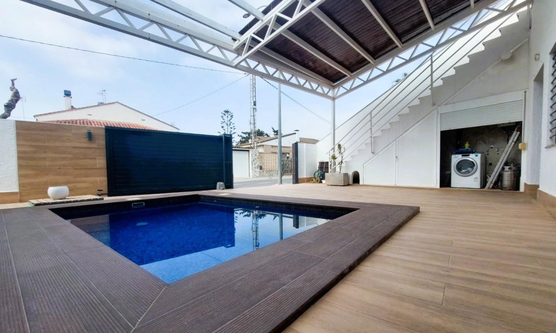 Segunda mano - Villa -
Pilar de la Horadada - Costa Blanca