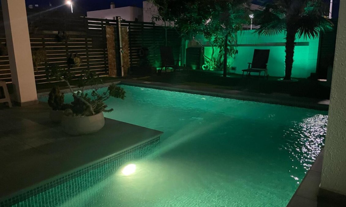Segunda mano - Villa -
Santa Pola - Gran Alacant