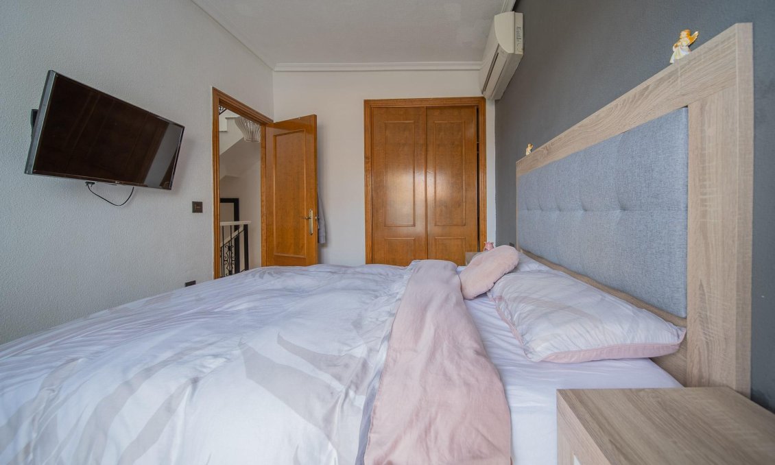 Segunda mano - Town House -
Orihuela Costa - PAU 26