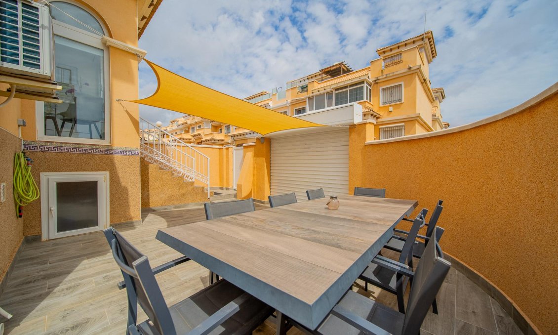 Segunda mano - Town House -
Orihuela Costa - PAU 26