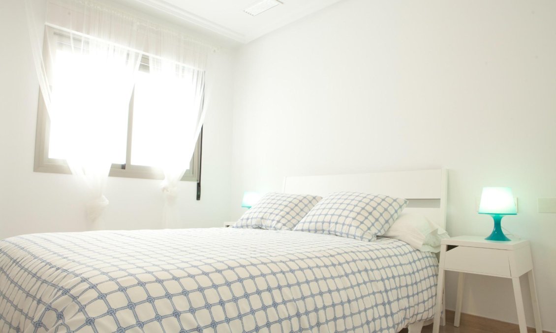 Segunda mano - Apartamento -
Santa Pola - Centro