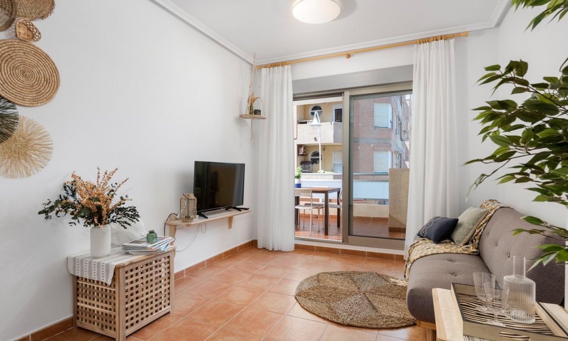 Segunda mano - Apartamento -
Guardamar del Segura - Pueblo