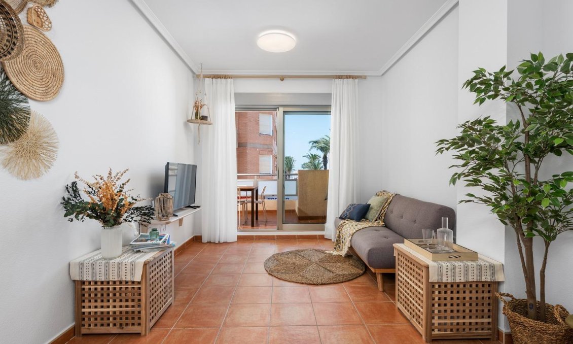 Segunda mano - Apartamento -
Guardamar del Segura - Pueblo