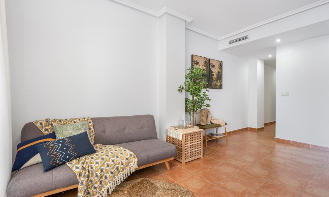 Segunda mano - Apartamento -
Guardamar del Segura - Pueblo