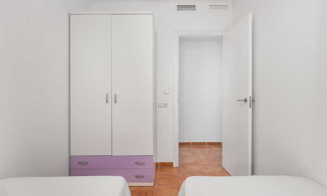 Segunda mano - Apartamento -
Guardamar del Segura - Pueblo