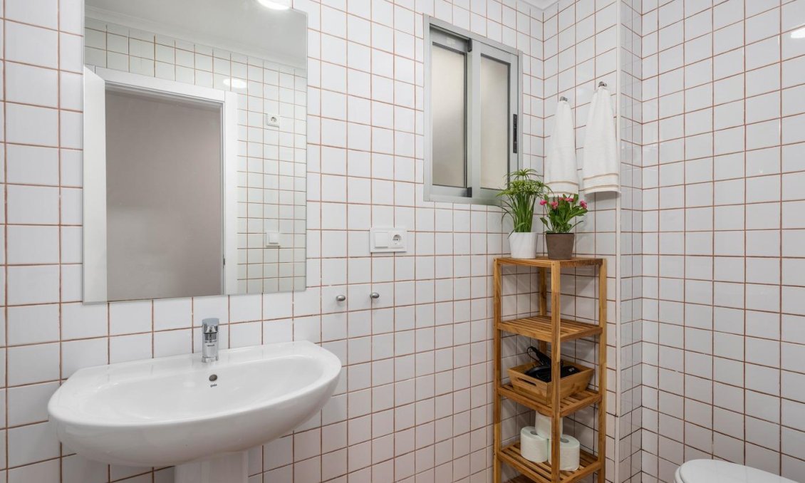 Segunda mano - Apartamento -
Guardamar del Segura - Pueblo