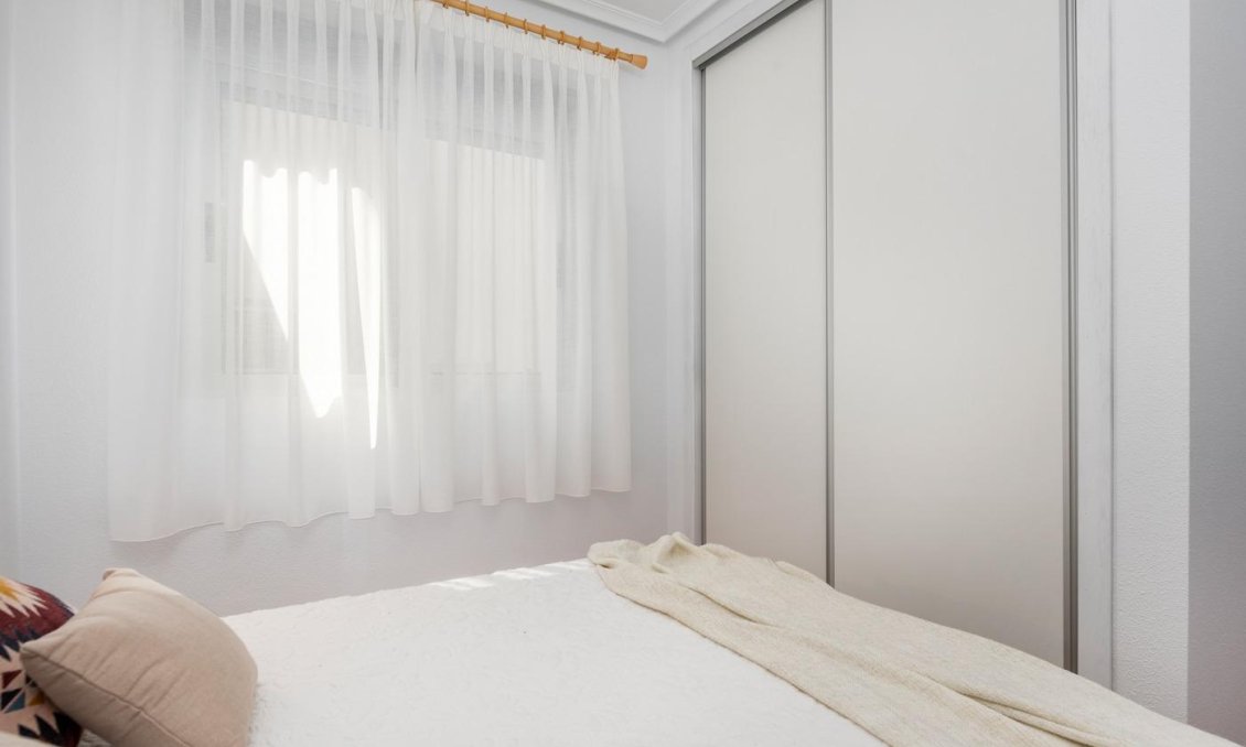 Segunda mano - Apartamento -
Guardamar del Segura - Pueblo