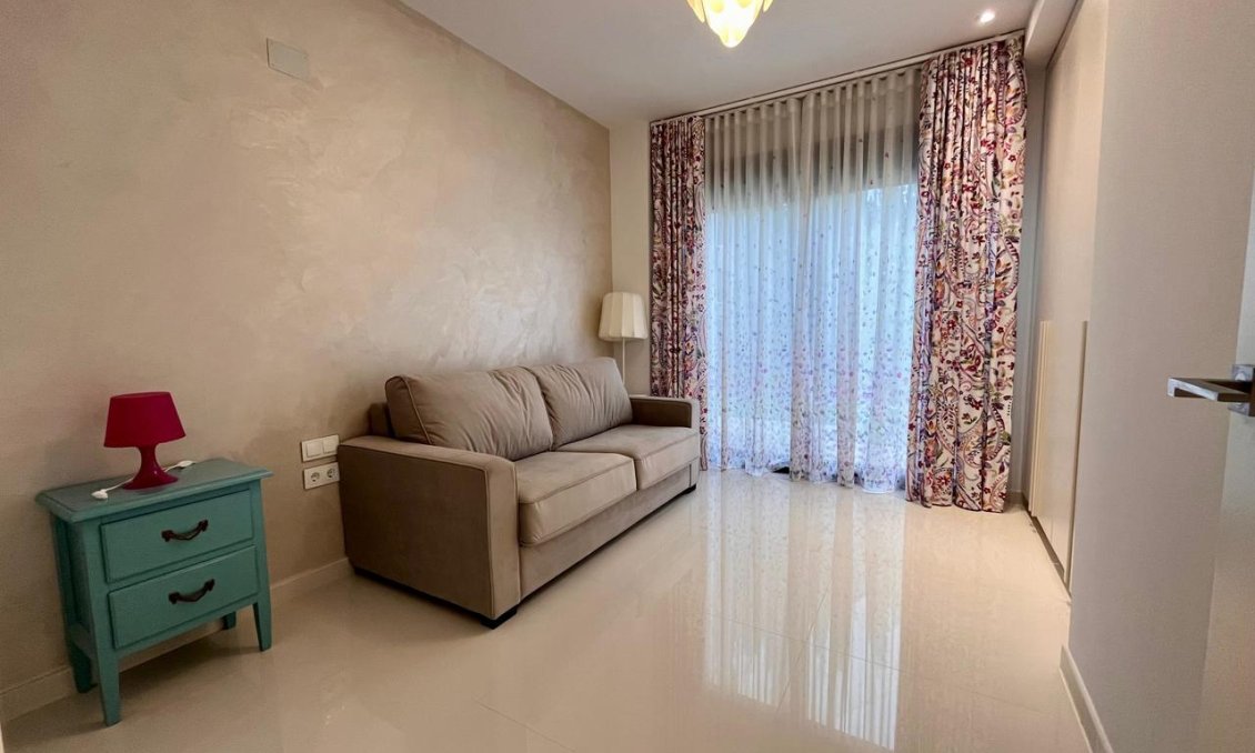 Segunda mano - Villa -
Dehesa de Campoamor - Costa Blanca