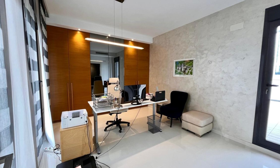 Segunda mano - Villa -
Dehesa de Campoamor - Costa Blanca
