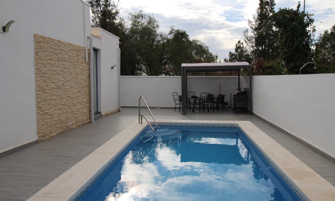 Segunda mano - Villa -
Fortuna - Inland