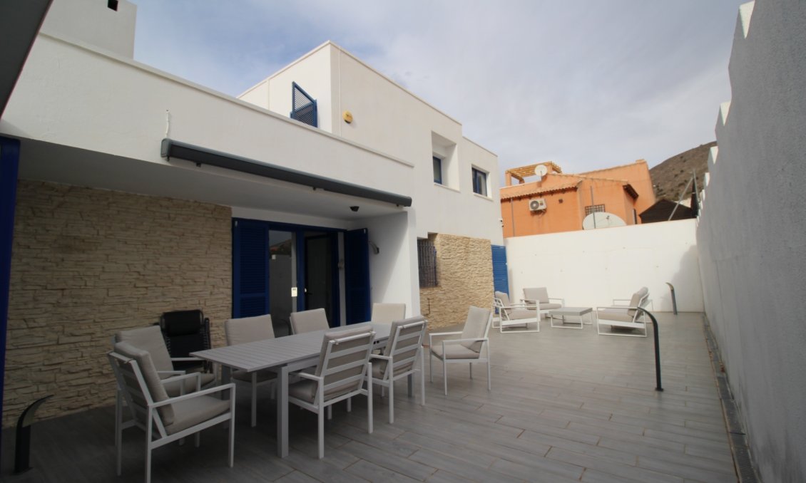 Segunda mano - Villa -
Fortuna - Inland