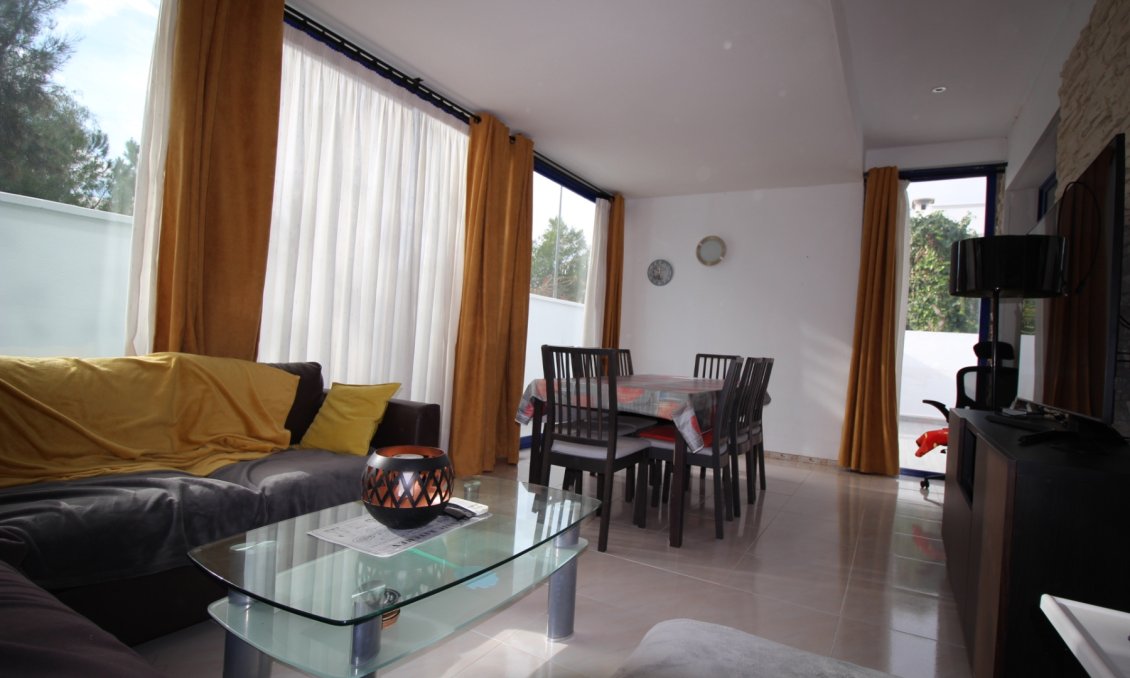 Segunda mano - Villa -
Fortuna - Inland