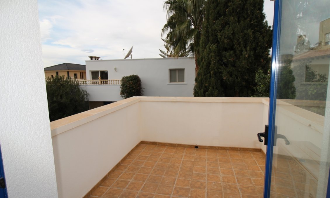 Segunda mano - Villa -
Fortuna - Inland