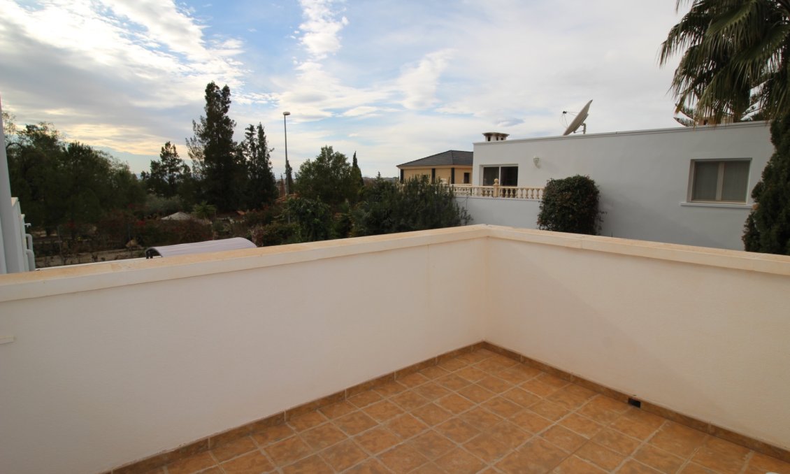 Segunda mano - Villa -
Fortuna - Inland