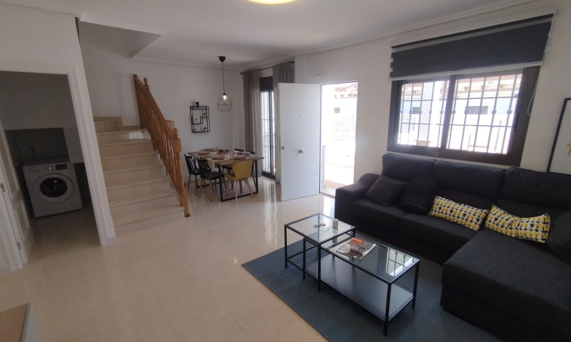 Segunda mano - Town House -
San Miguel de Salinas - Inland