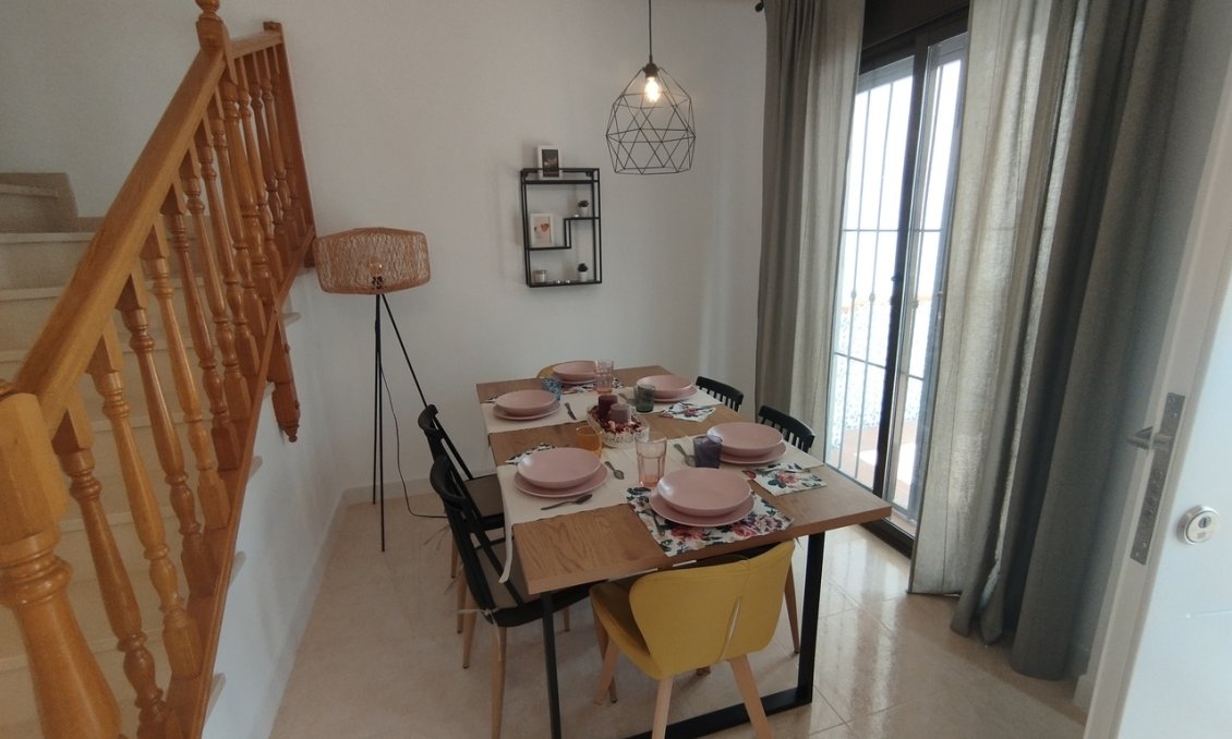 Segunda mano - Town House -
San Miguel de Salinas - Inland