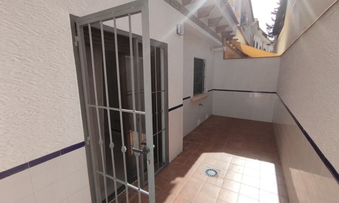 Segunda mano - Town House -
San Miguel de Salinas - Inland