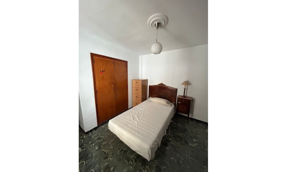 Segunda mano - Apartamento -
Pedreguer - Inland