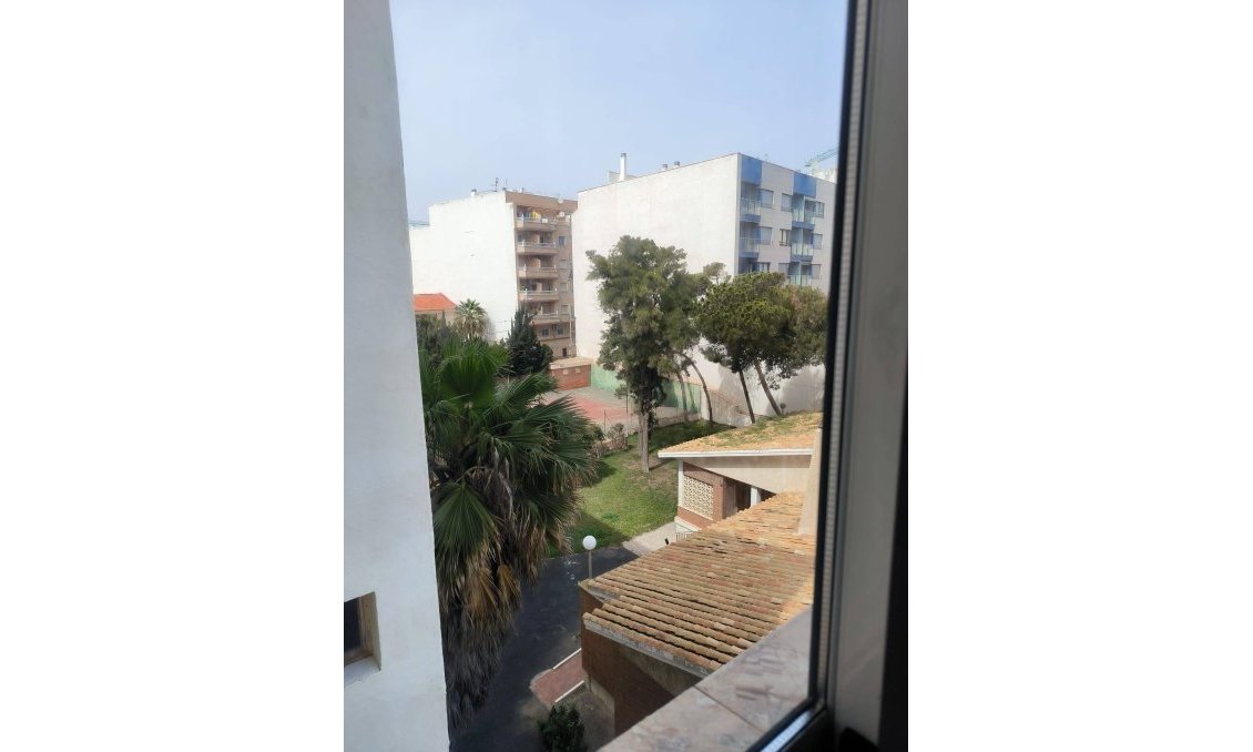 Használt Ingatlanok - Apartman -
Torrevieja - Centro