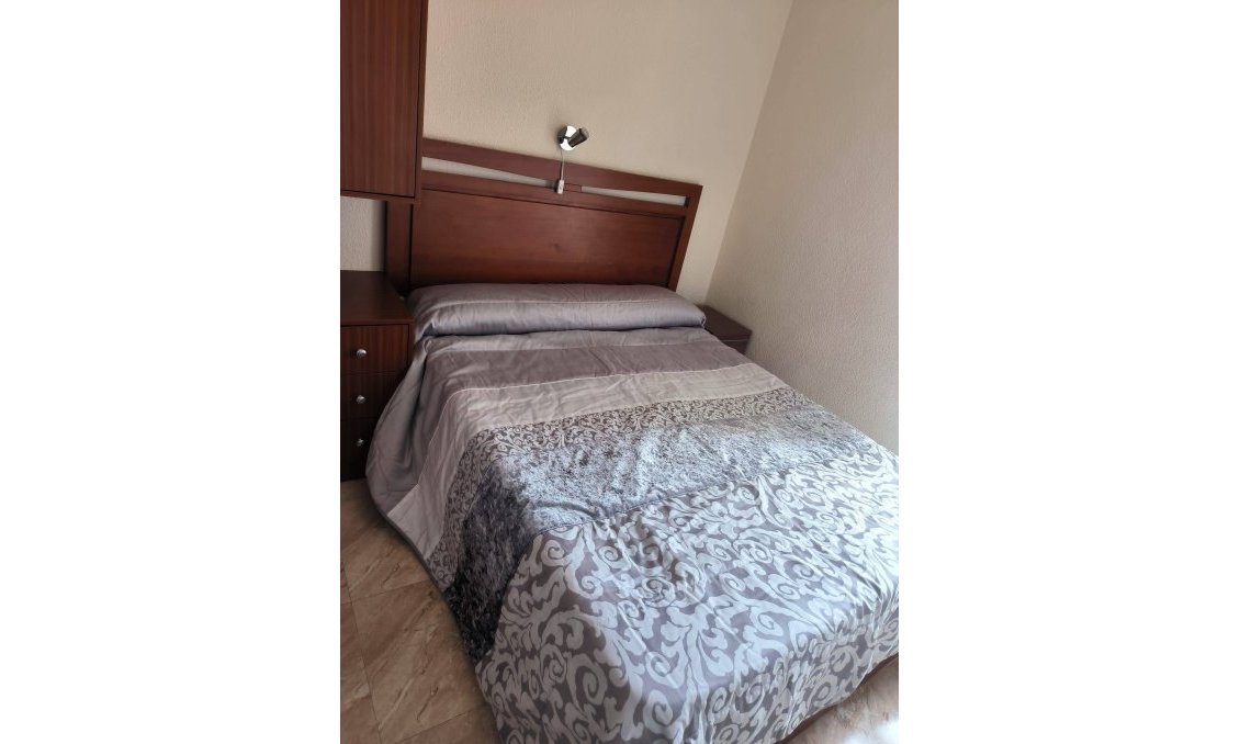 Használt Ingatlanok - Apartman -
Torrevieja - Centro