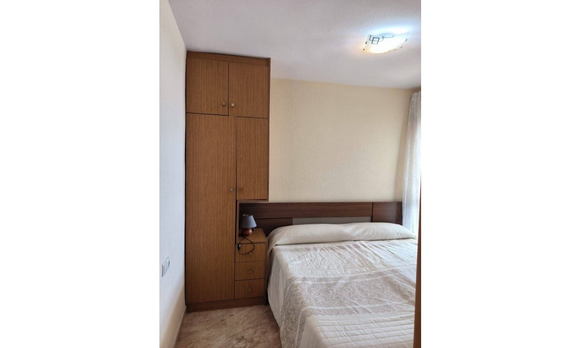Használt Ingatlanok - Apartman -
Torrevieja - Centro