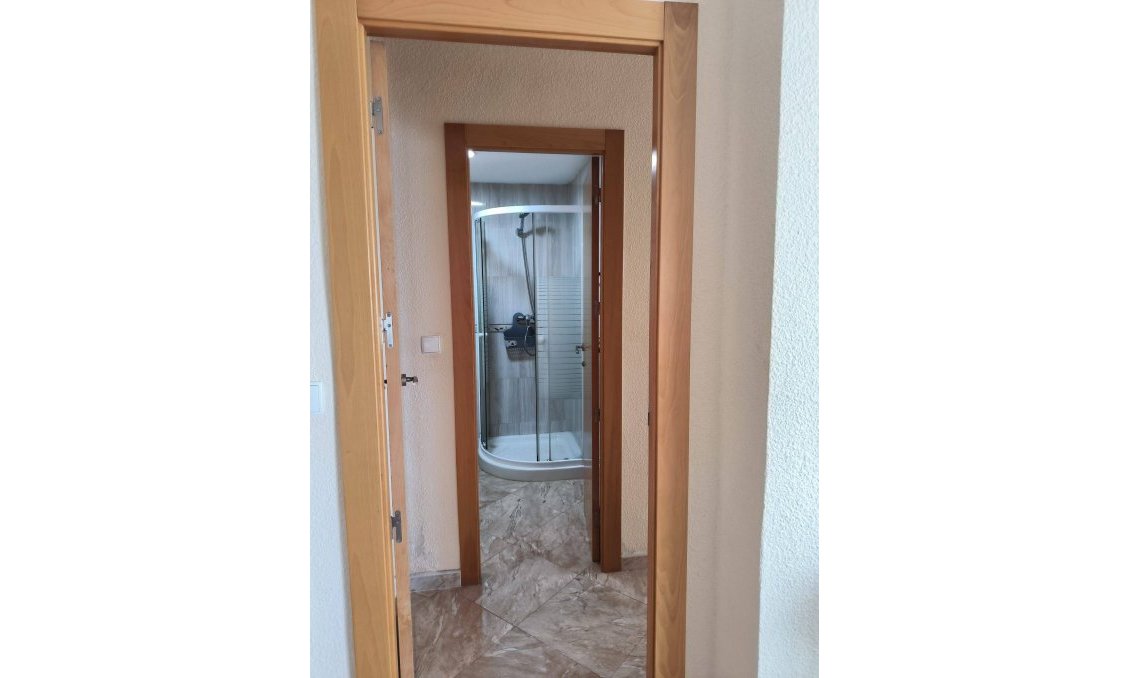 Használt Ingatlanok - Apartman -
Torrevieja - Centro