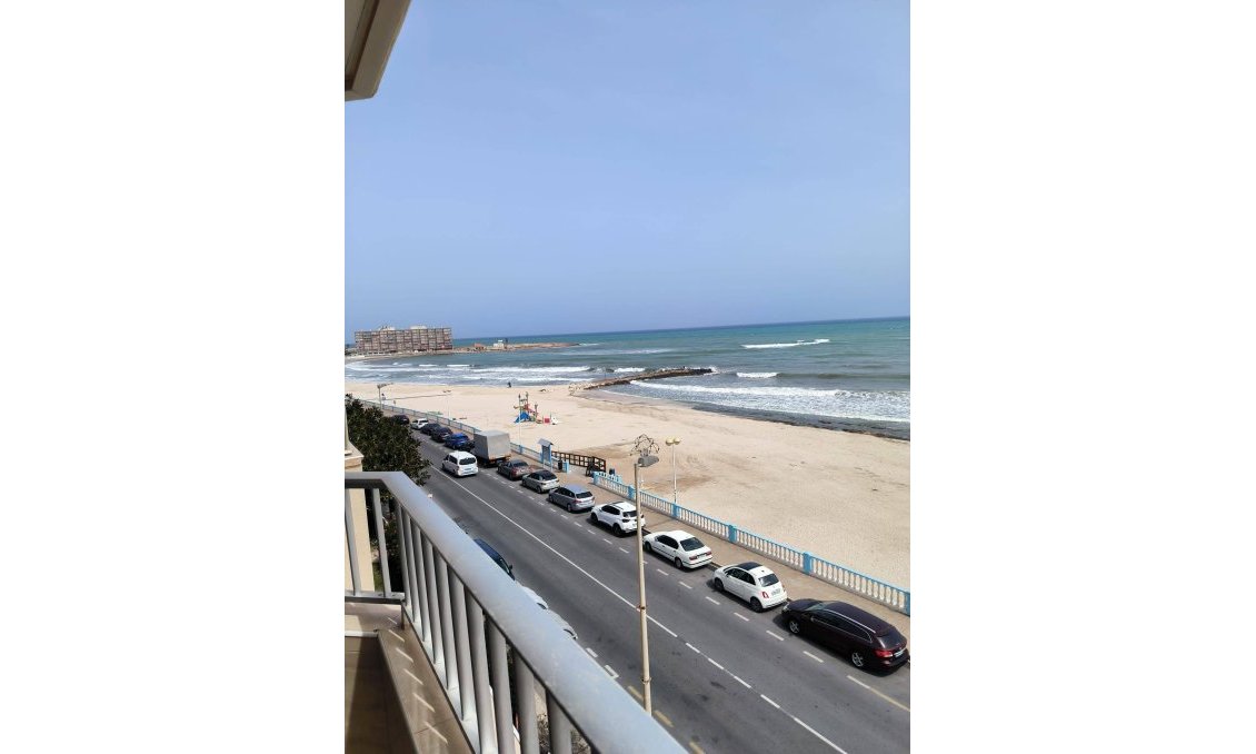 Használt Ingatlanok - Apartman -
Torrevieja - Centro