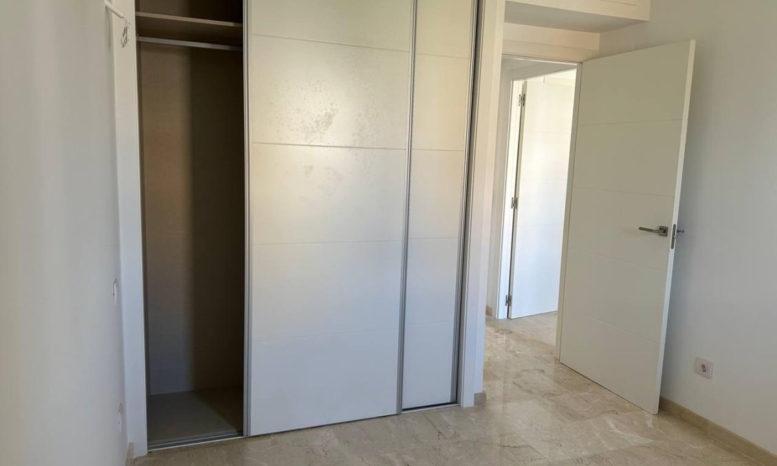 Segunda mano - Apartamento -
Orihuela Costa - Punta Prima