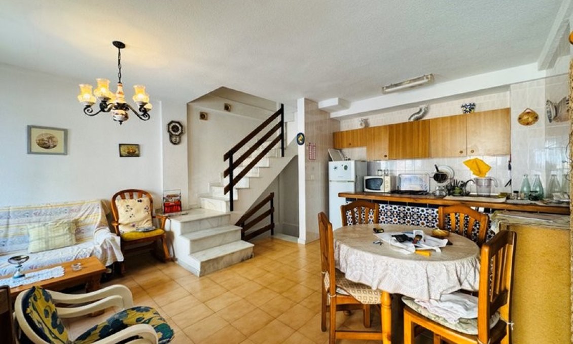 Segunda mano - Town House -
La Mata - Costa Blanca