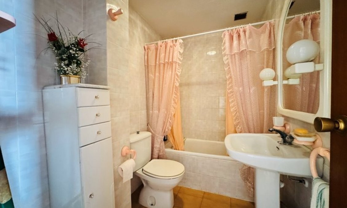 Segunda mano - Town House -
La Mata - Costa Blanca
