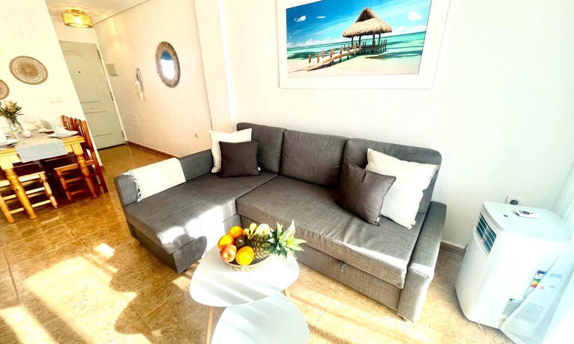 Segunda mano - Apartamento -
Torrevieja - La Mata