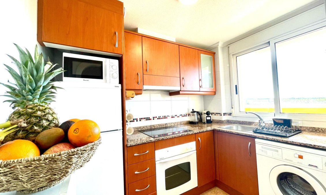 Segunda mano - Apartamento -
Torrevieja - La Mata