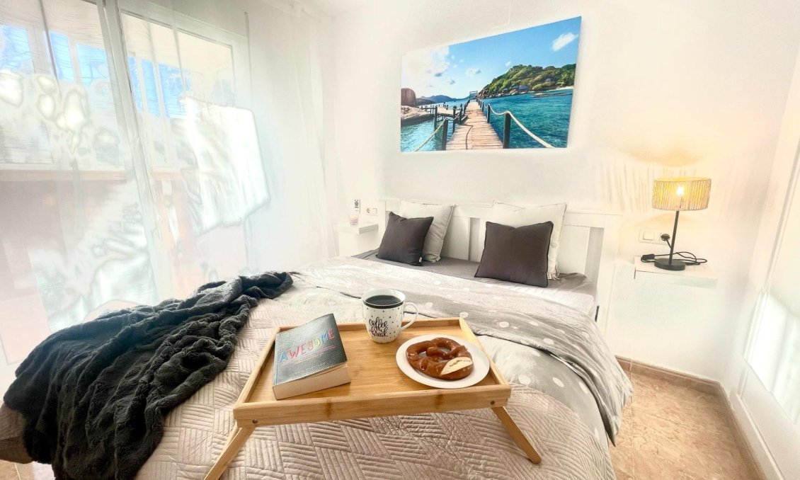 Segunda mano - Apartamento -
Torrevieja - La Mata