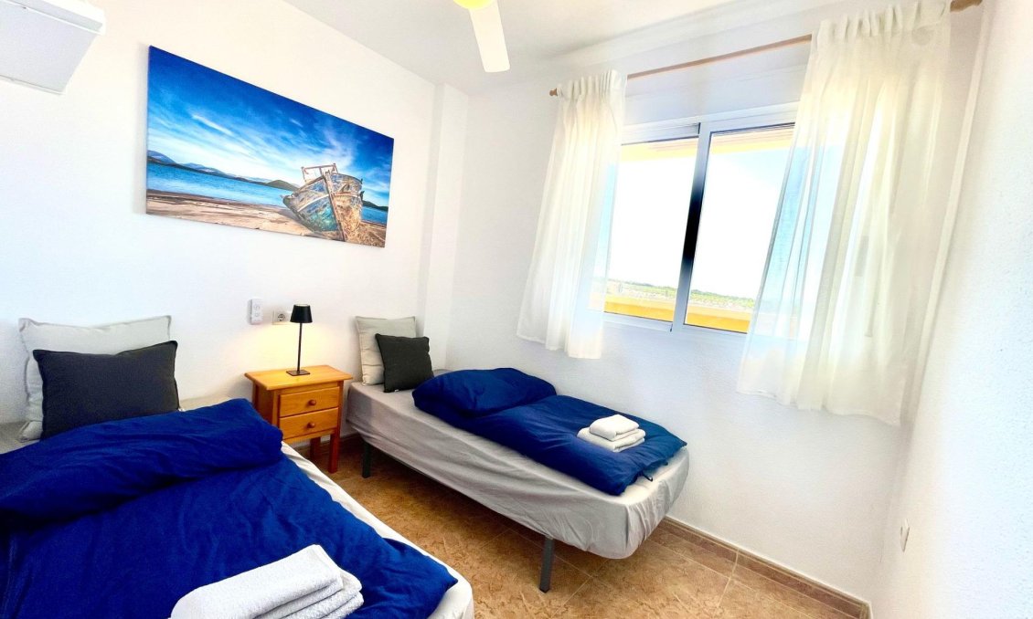 Segunda mano - Apartamento -
Torrevieja - La Mata