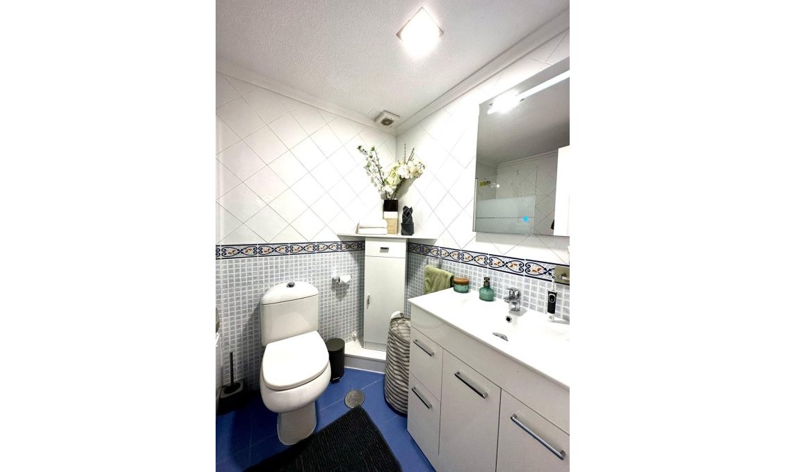 Segunda mano - Apartamento -
Torrevieja - La Mata