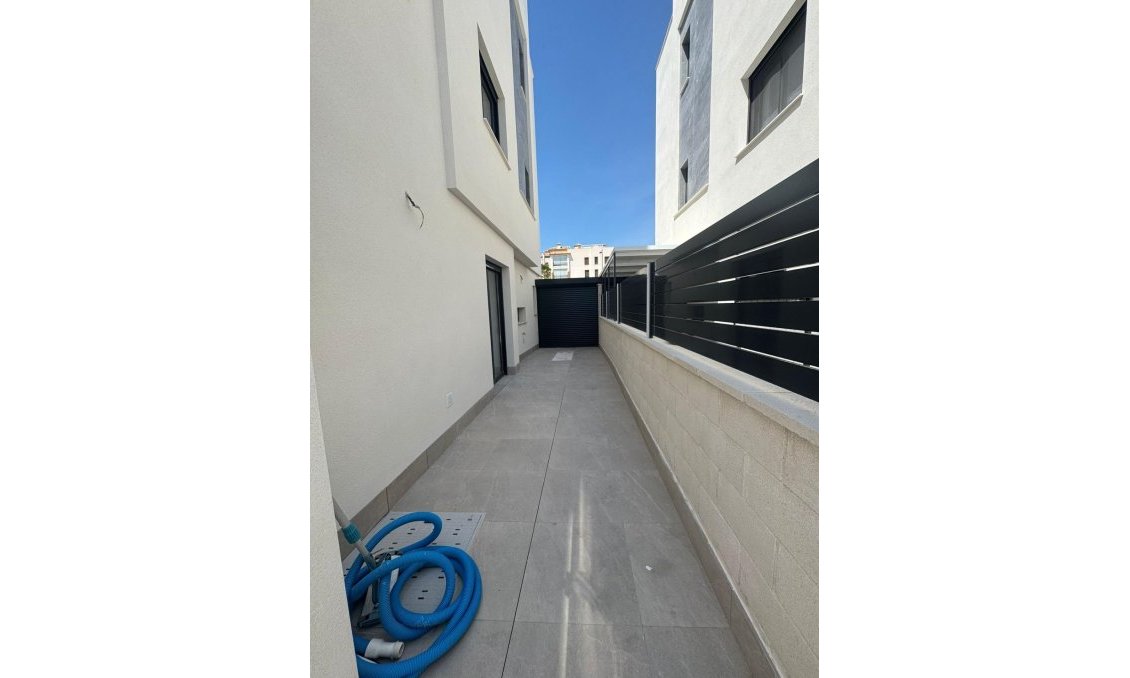 Segunda mano - Villa -
Guardamar del Segura - Guardamar